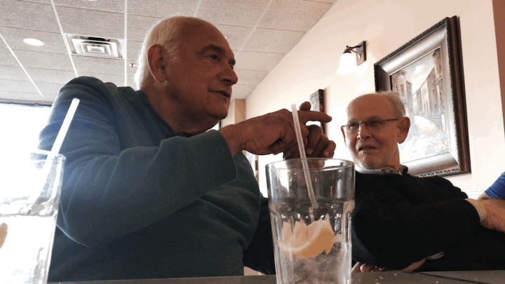 2018-04-25 11:22:06 +0000.GIF