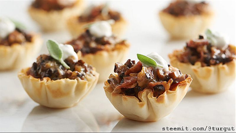 MUSHROOM PHYLLO TARTS.png