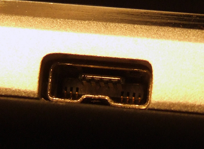 Htc_extmicrousb_port.png