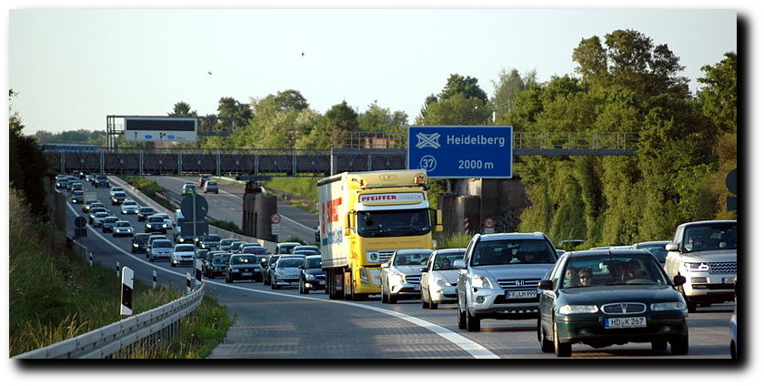 Autobahn_A5_bei_Heidelberg_-_Stau.png