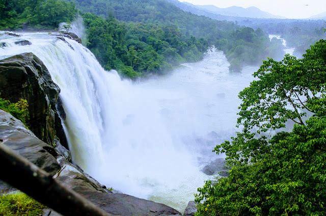 Athirapally-Waterfalls.jpg