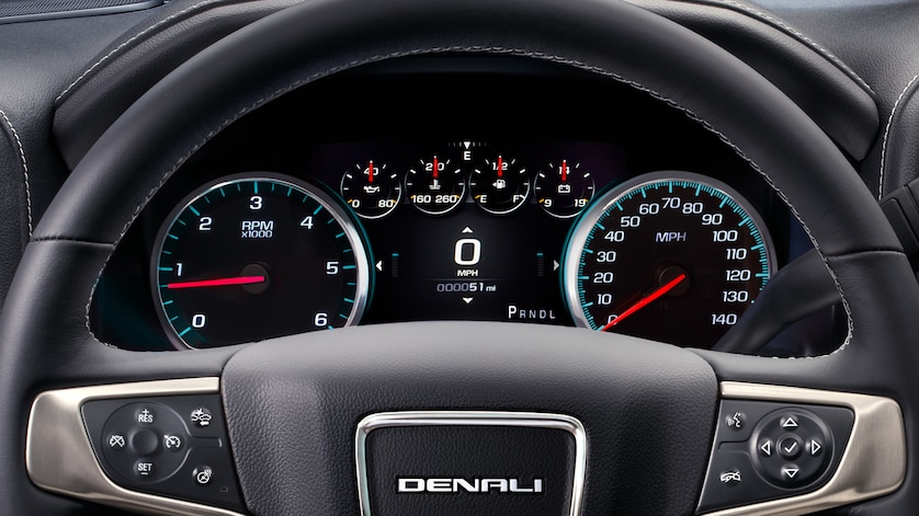 2018-sierra-denali-mp-driver-display-18PGSR00269.jpg