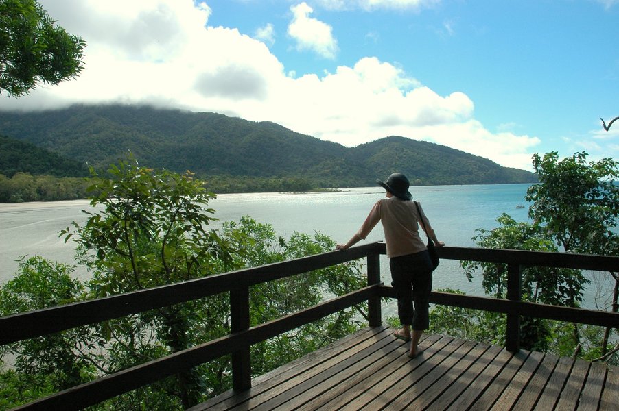 Cape Tribulation Lookout _ Rob Lapaer.jpg