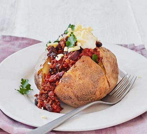 baked-chilli-jacket-potatoes.jpg