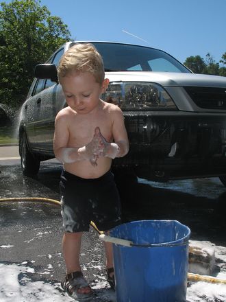 car-wash-helper-1370426.jpg