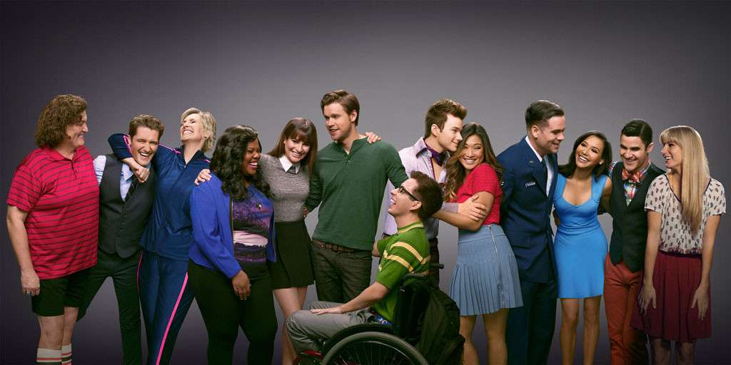 rs_1024x512-141218123806-1024.glee-publicity-photo-season-6.jpg