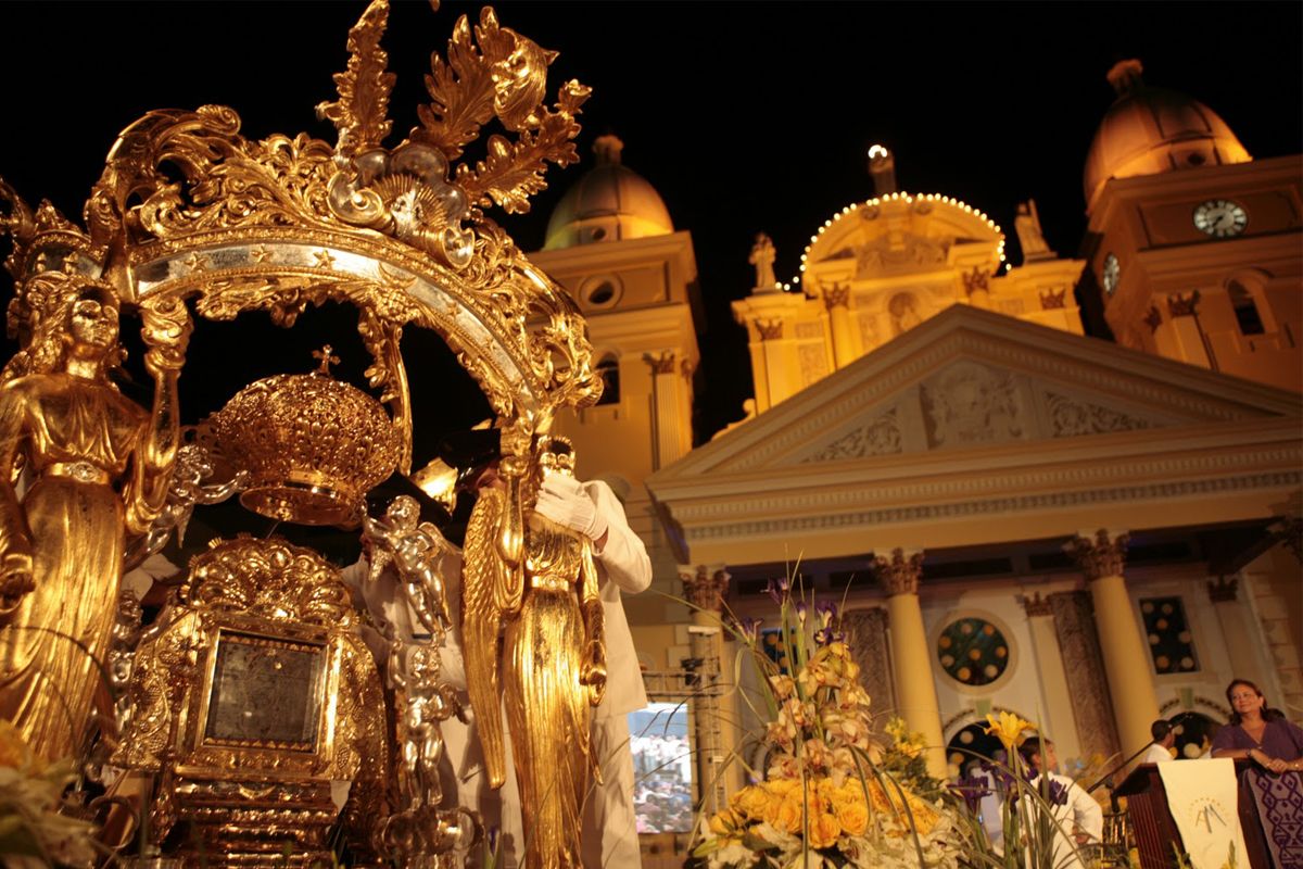 virgen-de-la-chiquinquirá.jpg