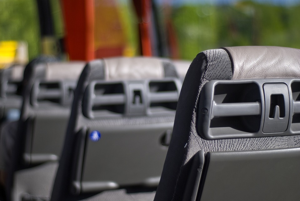 bus-1898612_960_720.jpg