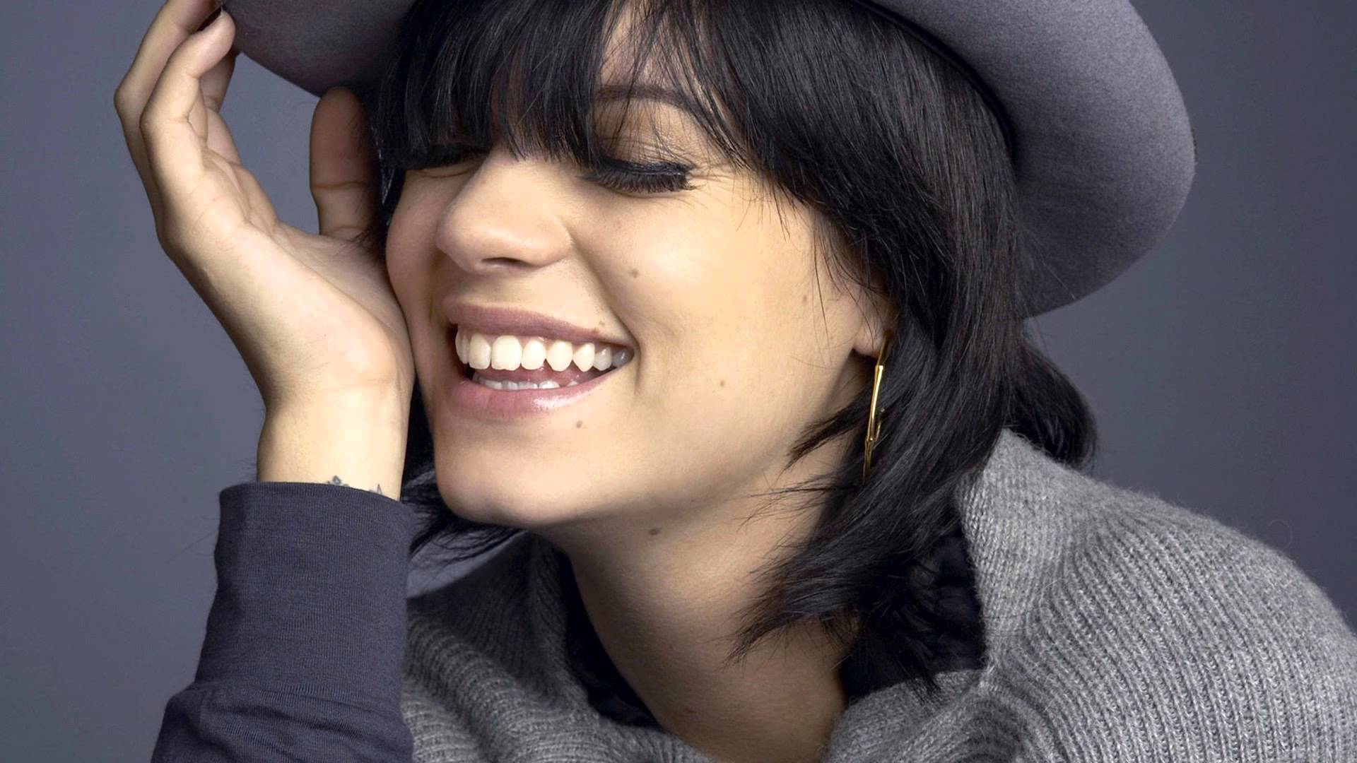 Lily Allen turned down 200K in Bitcoin for a gig in 2009 which is now worth  Hundreds of Billions — Steemit