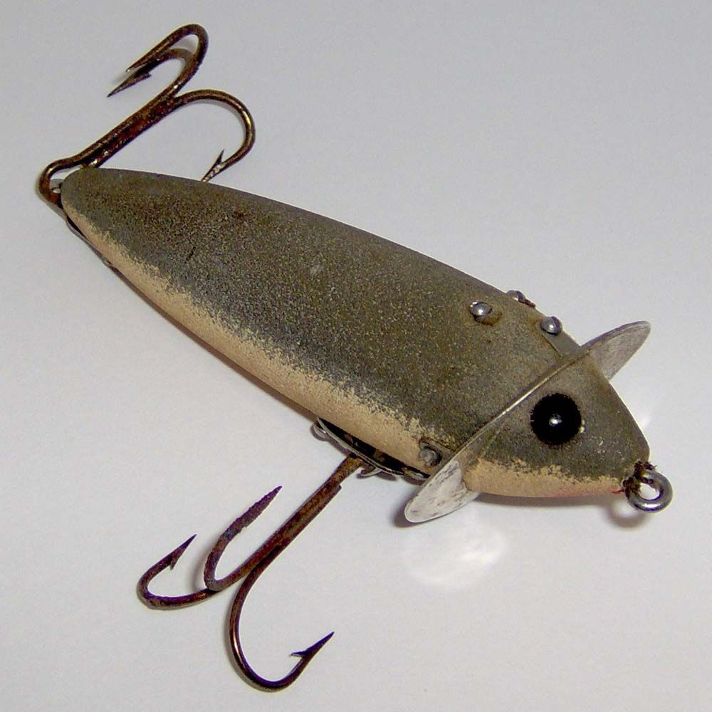 VINTAGE HEDDON 210 SURFACE WOOD LURE in GRAY MOUSE >> cool old