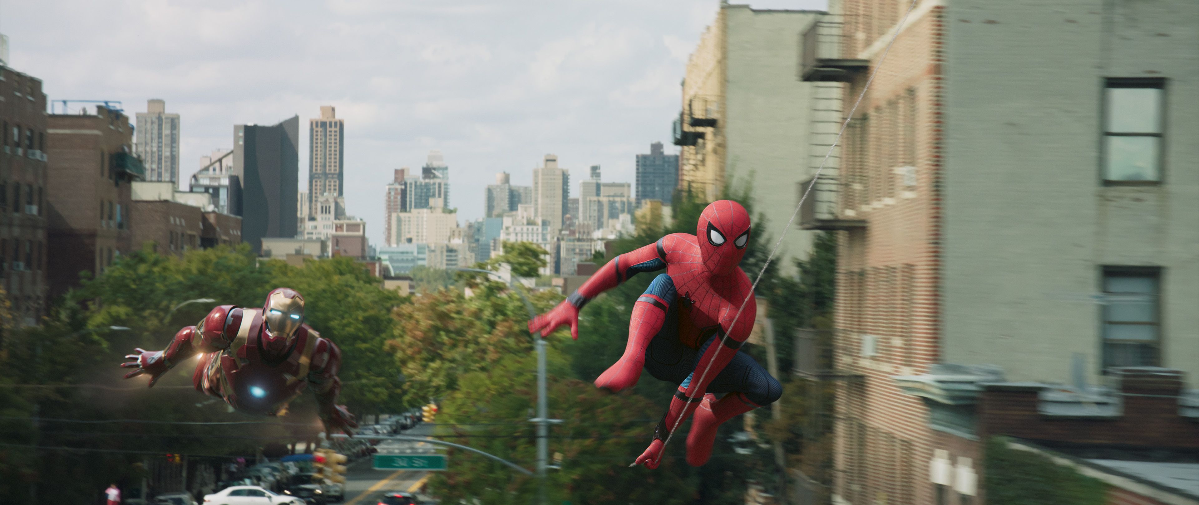 spider_man_homecoming_spidey_iron_man_3840.jpg