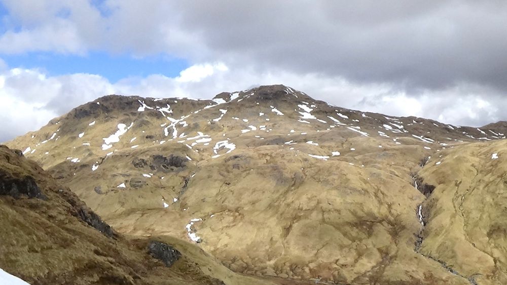 5 Looking over to the flank of Heasgarnich.jpg