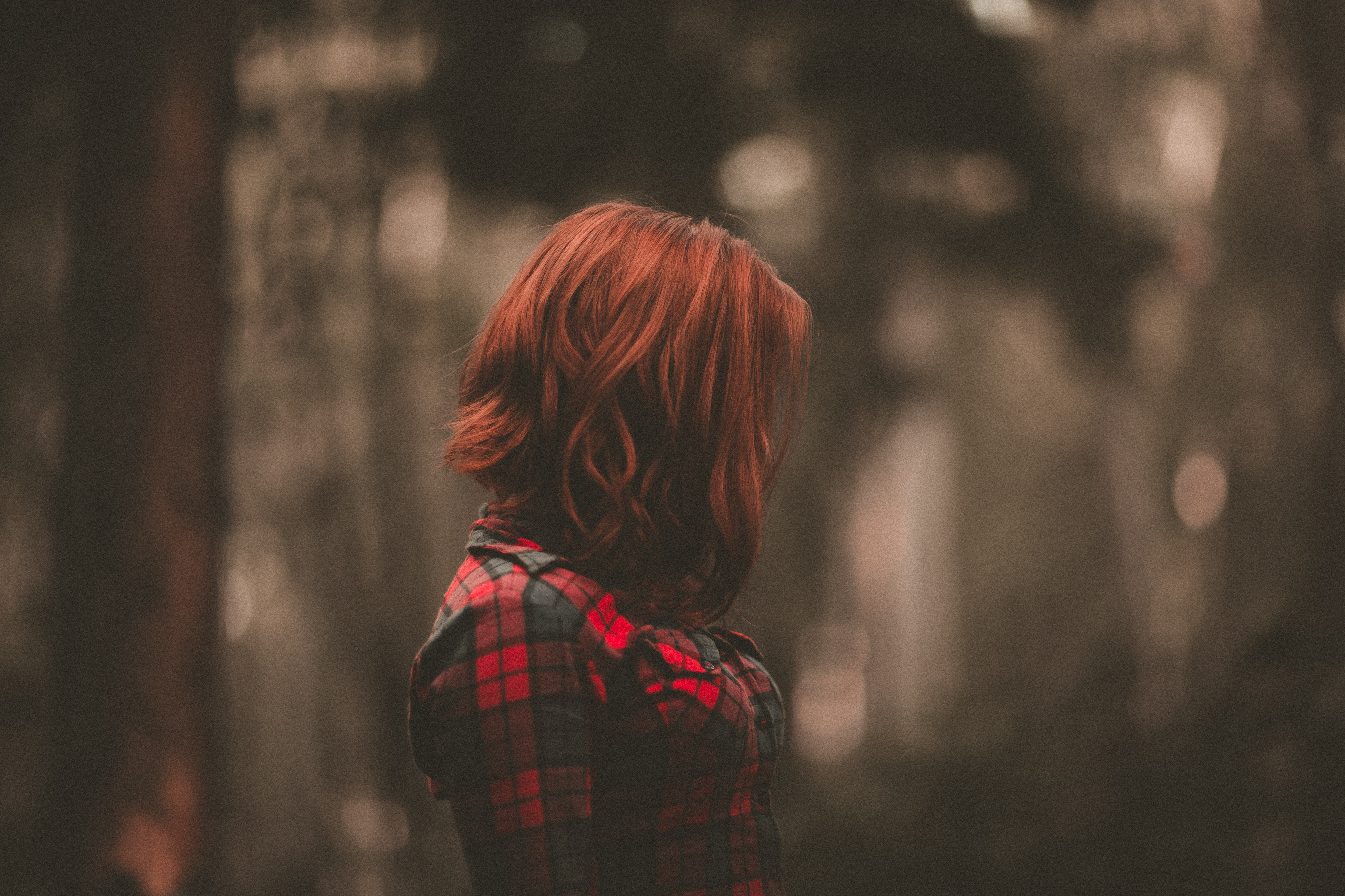 bossfight-free-stock-photos-woman-red-hair-jacket-red.jpg