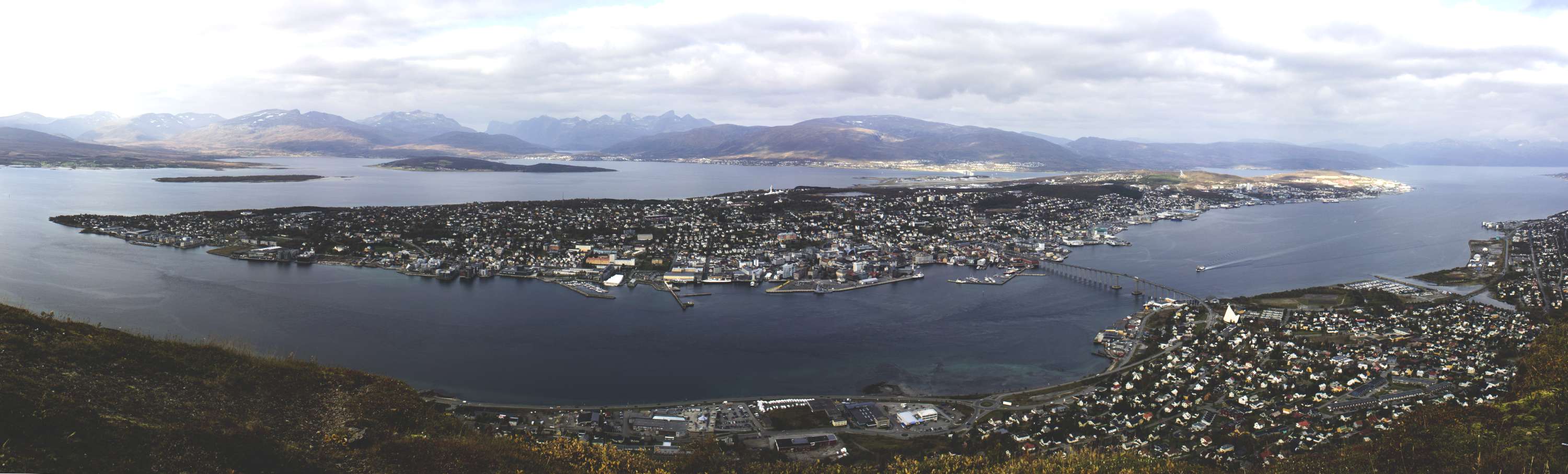 Tromso Panorama_5-3000.jpg