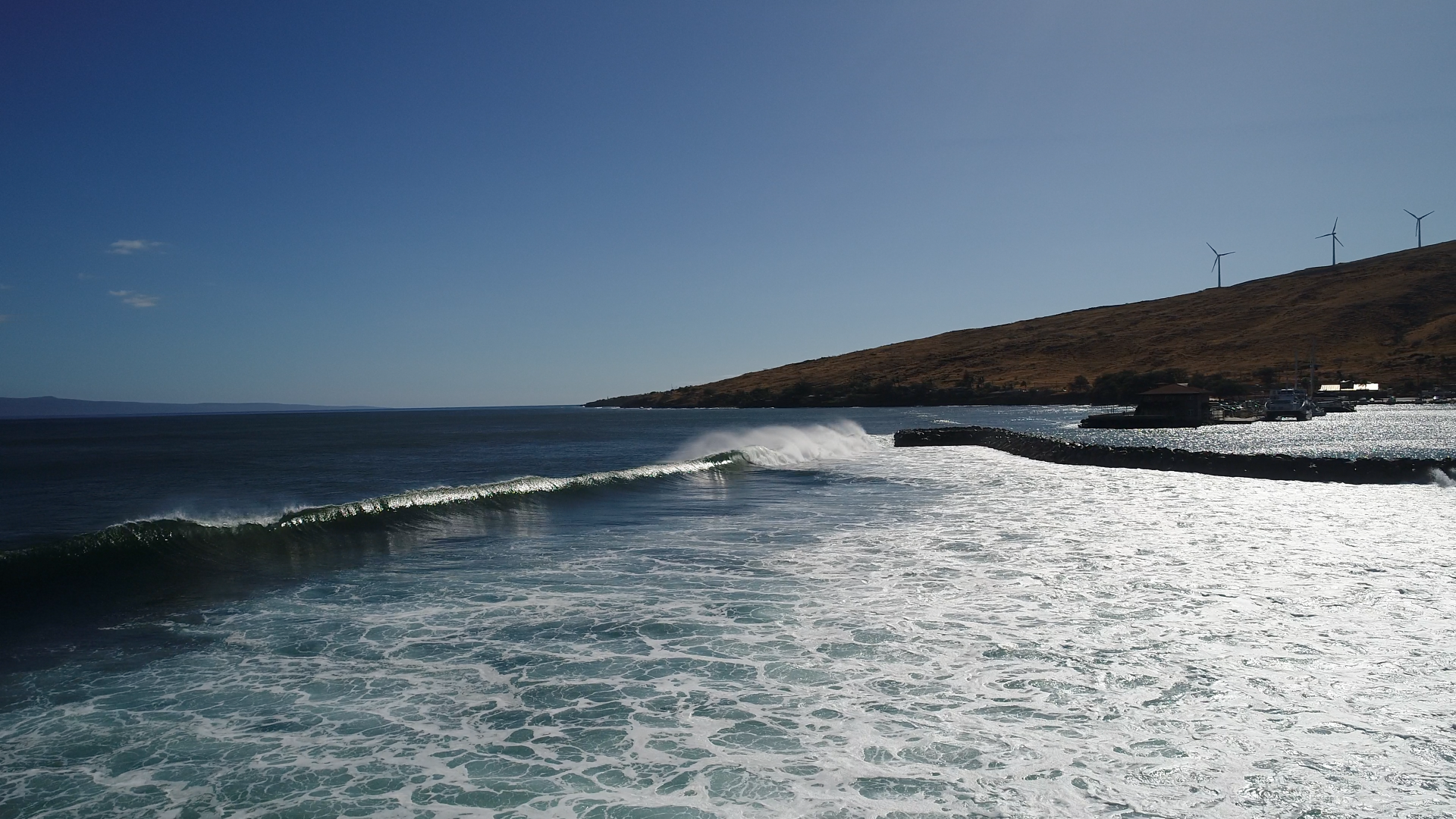 Screen Shot-maalaea-thumb-breakwall1.png