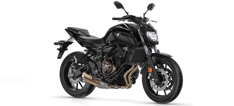 2018-Yamaha-MT-07-EU-Tech-Black-Studio-001.jpg