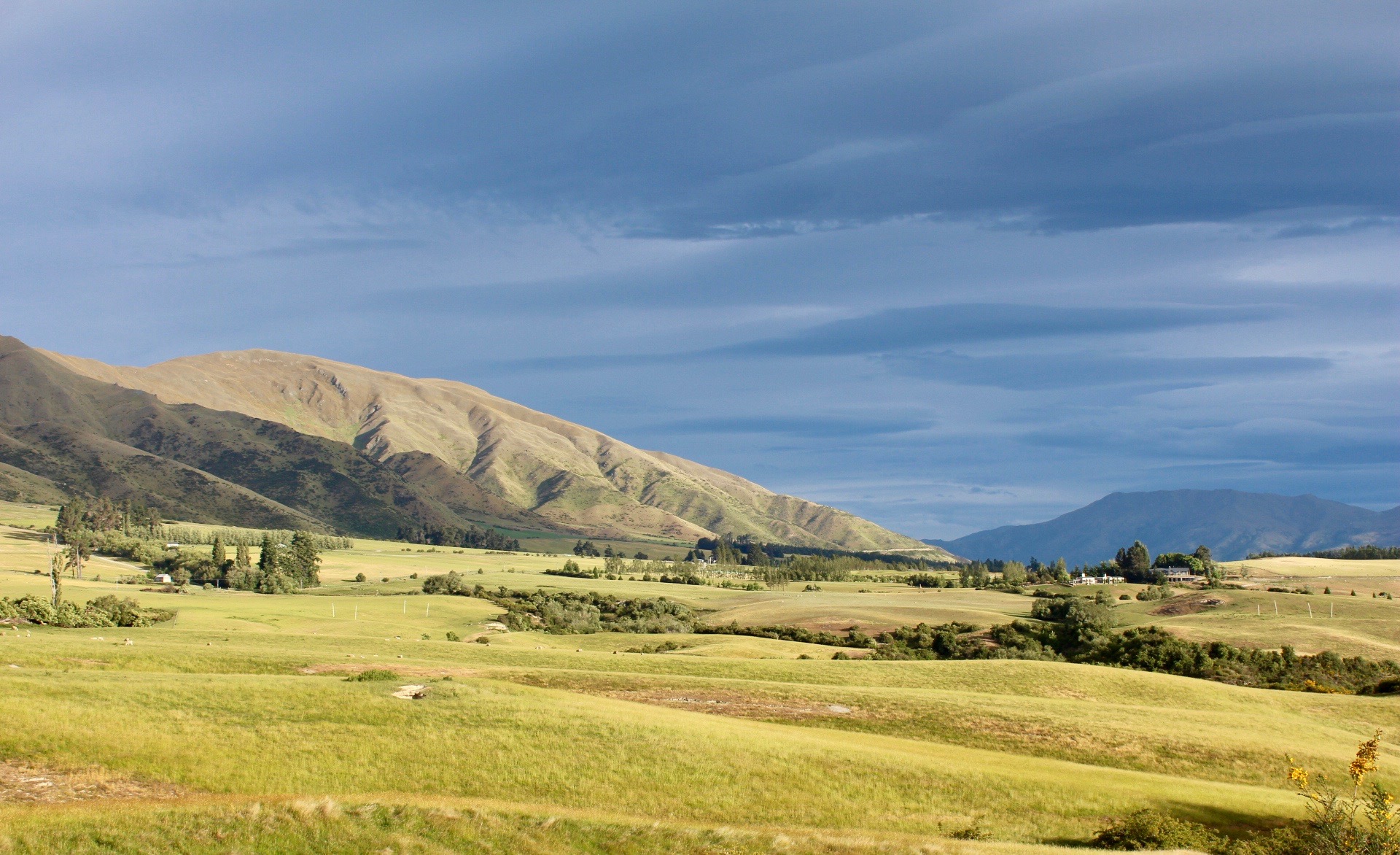 Beautiful Views From Tobins Track in Arrowtown, New Zealand ...