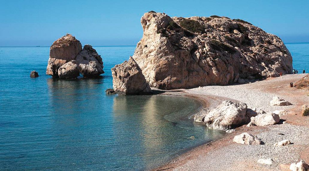 1 Petra tou Romiou.jpg