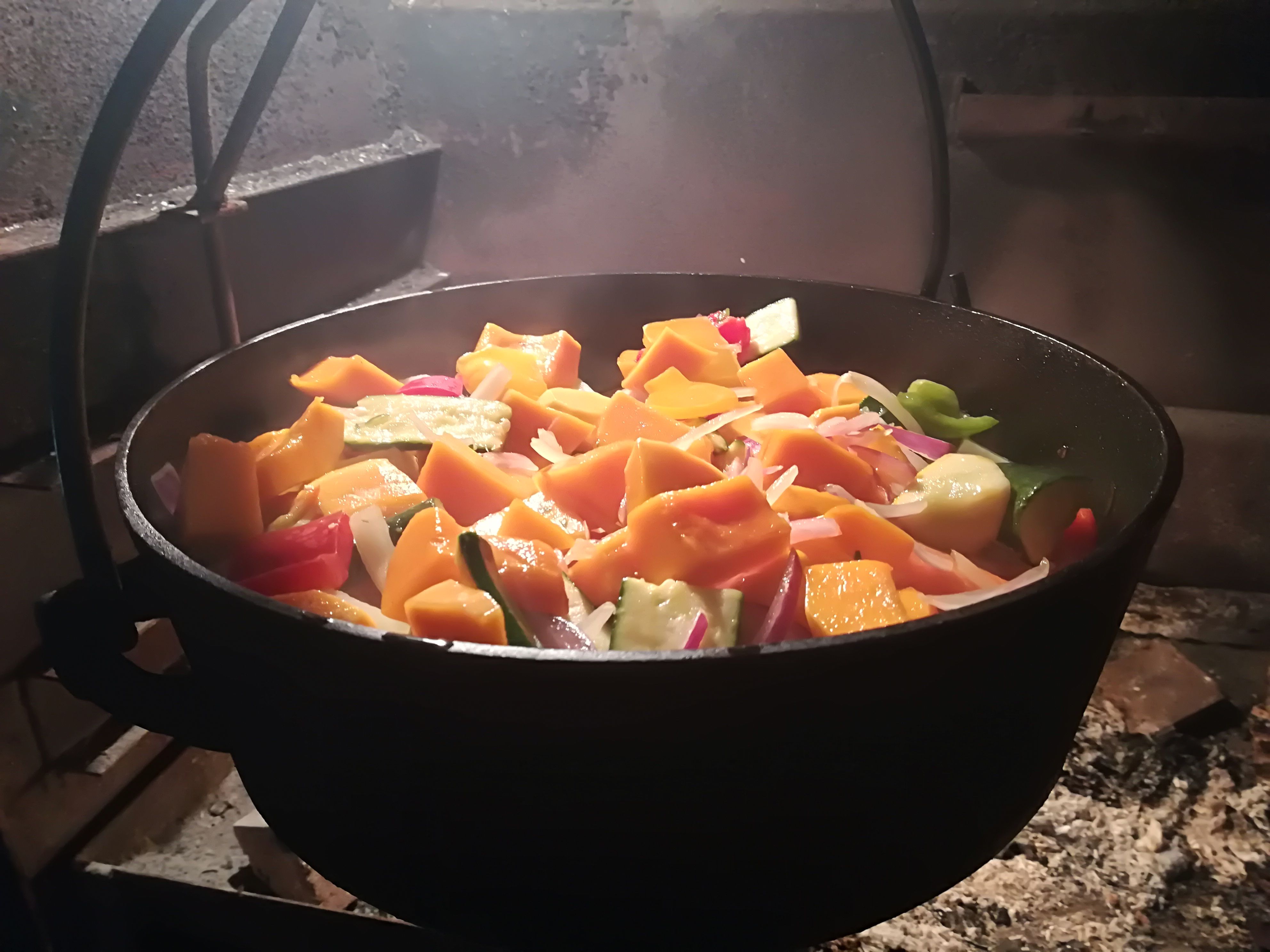 Beef curry red wine and veg Potjie Kos Part 2 — Steemit