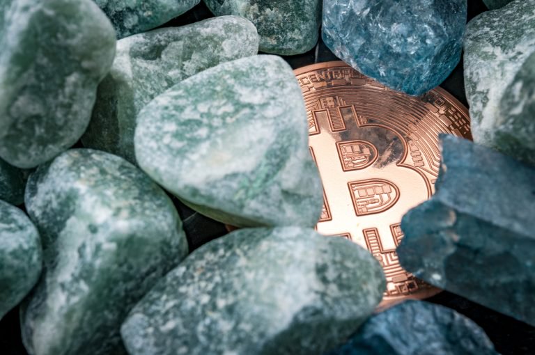 Bitcoin-mined-rocks-768x510.jpg
