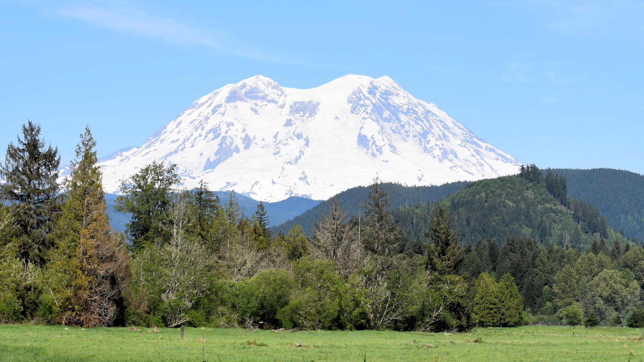 2016-08-12 Mt St Helen.jpg