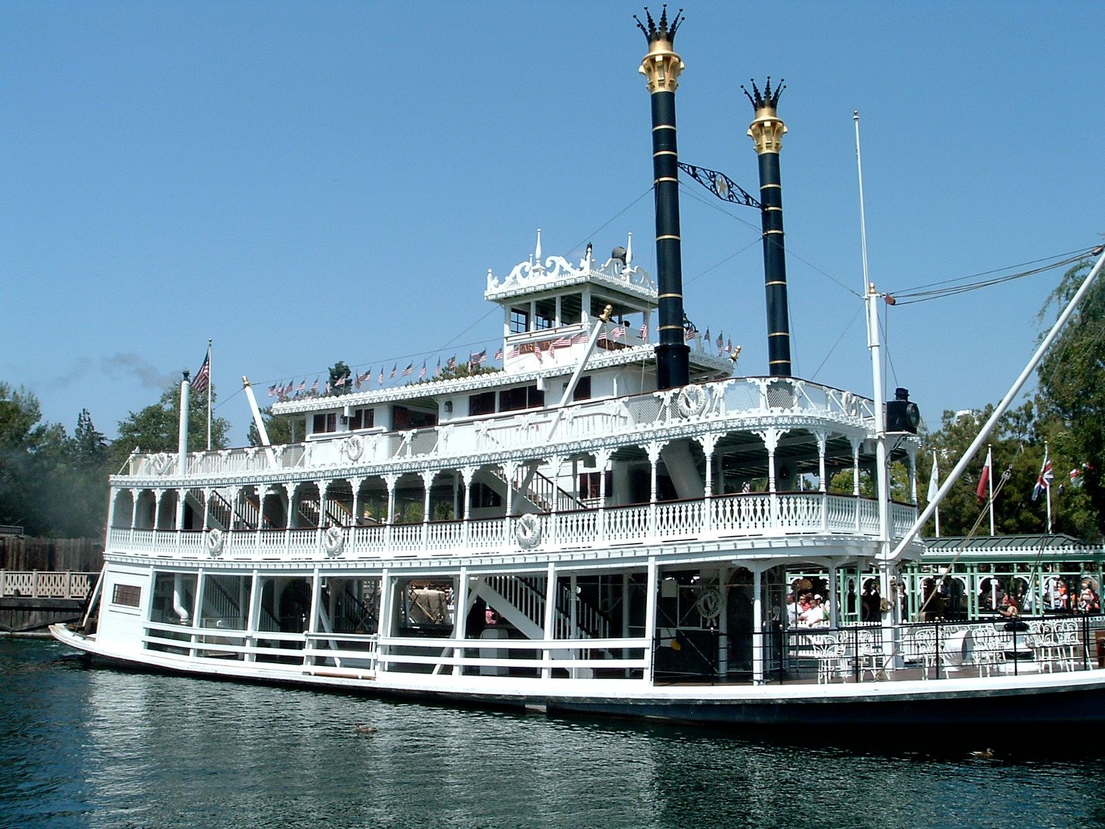 Mark_Twain_Riverboat.JPG