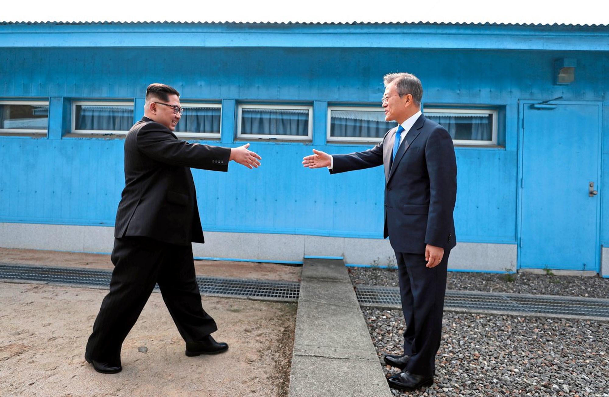 Korea-Summit-Press-Pool-via-AP.jpg