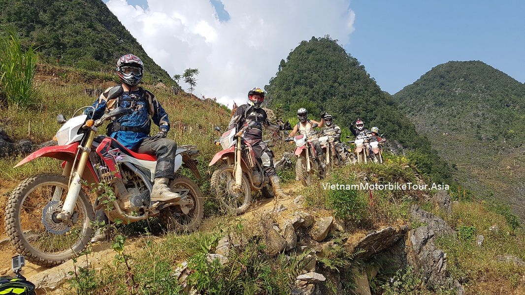 vietnam motorbike tour 1.jpg