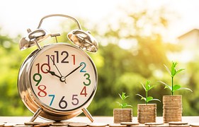money-2696234__180.jpg