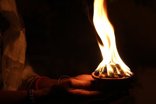 diya-2918628__340.jpg