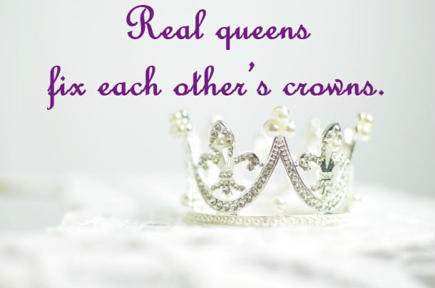 Real-queens-fix-each-others-crowns-610x404.jpg