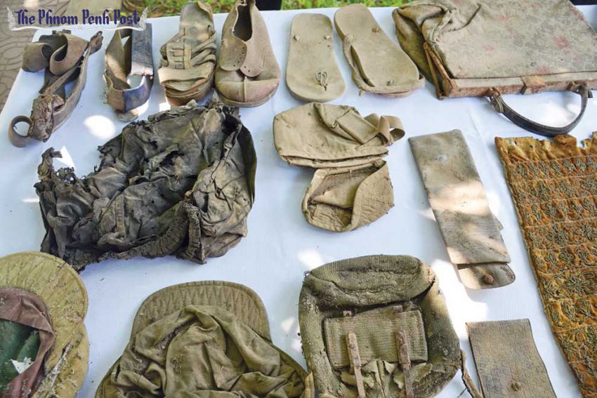 1_shoes-clothes-and-bags-used-by-s-21s-prisoners-seen-on-display-yesterday-at-toul-sleng-prison-museum-in-phnom-penh_sahiba-chawdhary.jpg