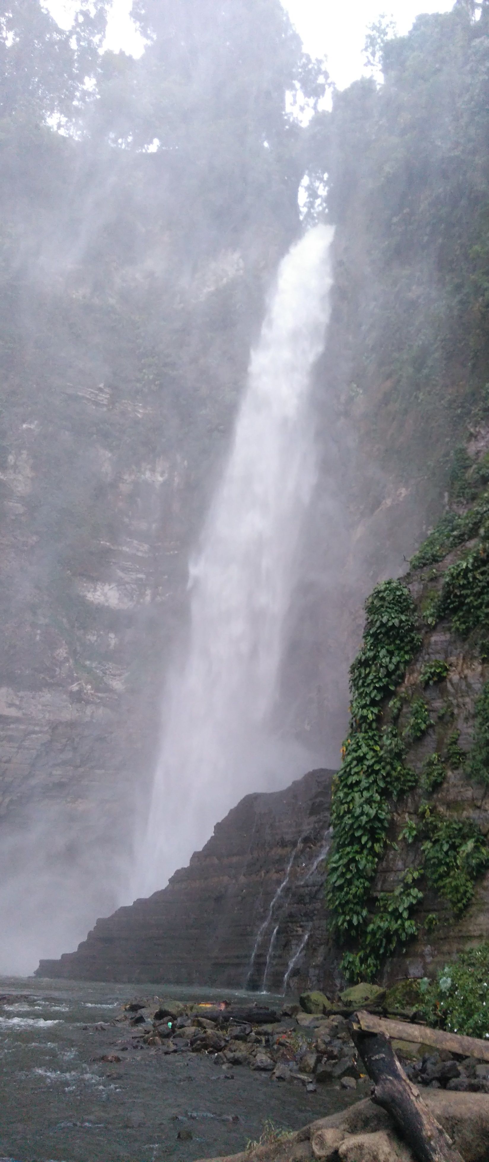 Tagbo Falls