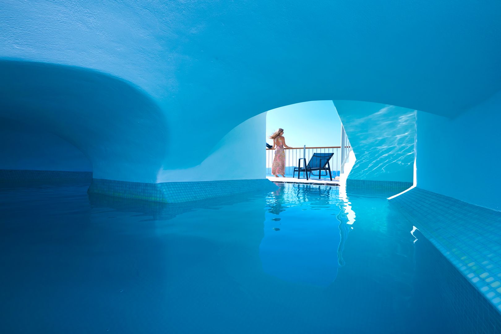 Cori_Rigas_Suites_-_Fira_Santorini_-_Cave_Pool.jpg