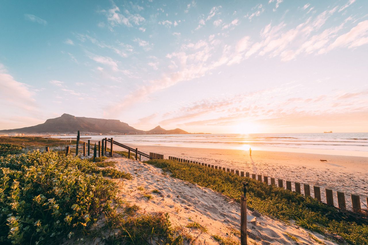 Table_mountain_from_big_bay_at_sunset_craig_howes.jpg.jpg