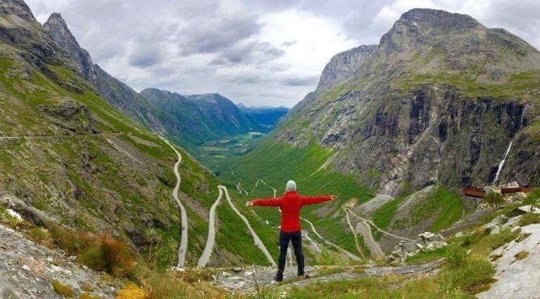 Trollstigen-Rebeccaontheroof-langzeitreisen.jpg