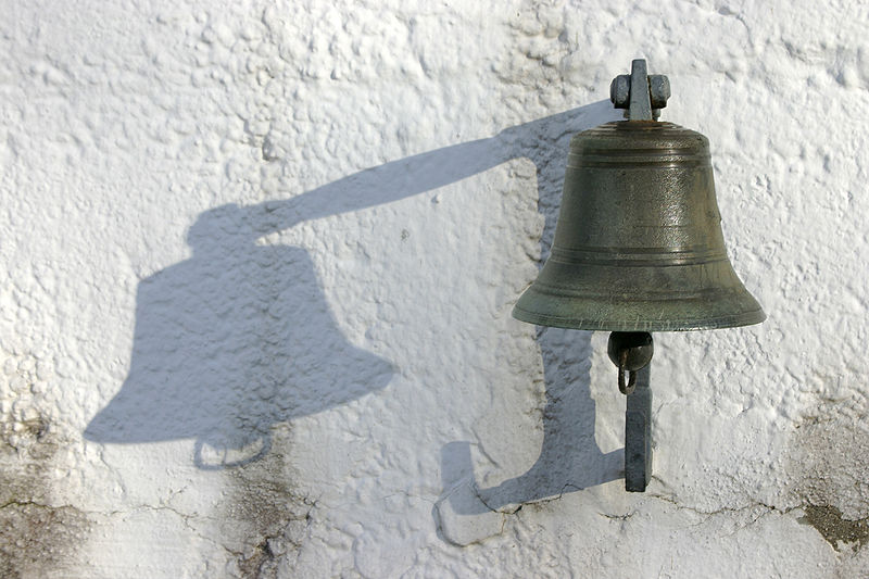 800px-Bell_with_shadow.jpg