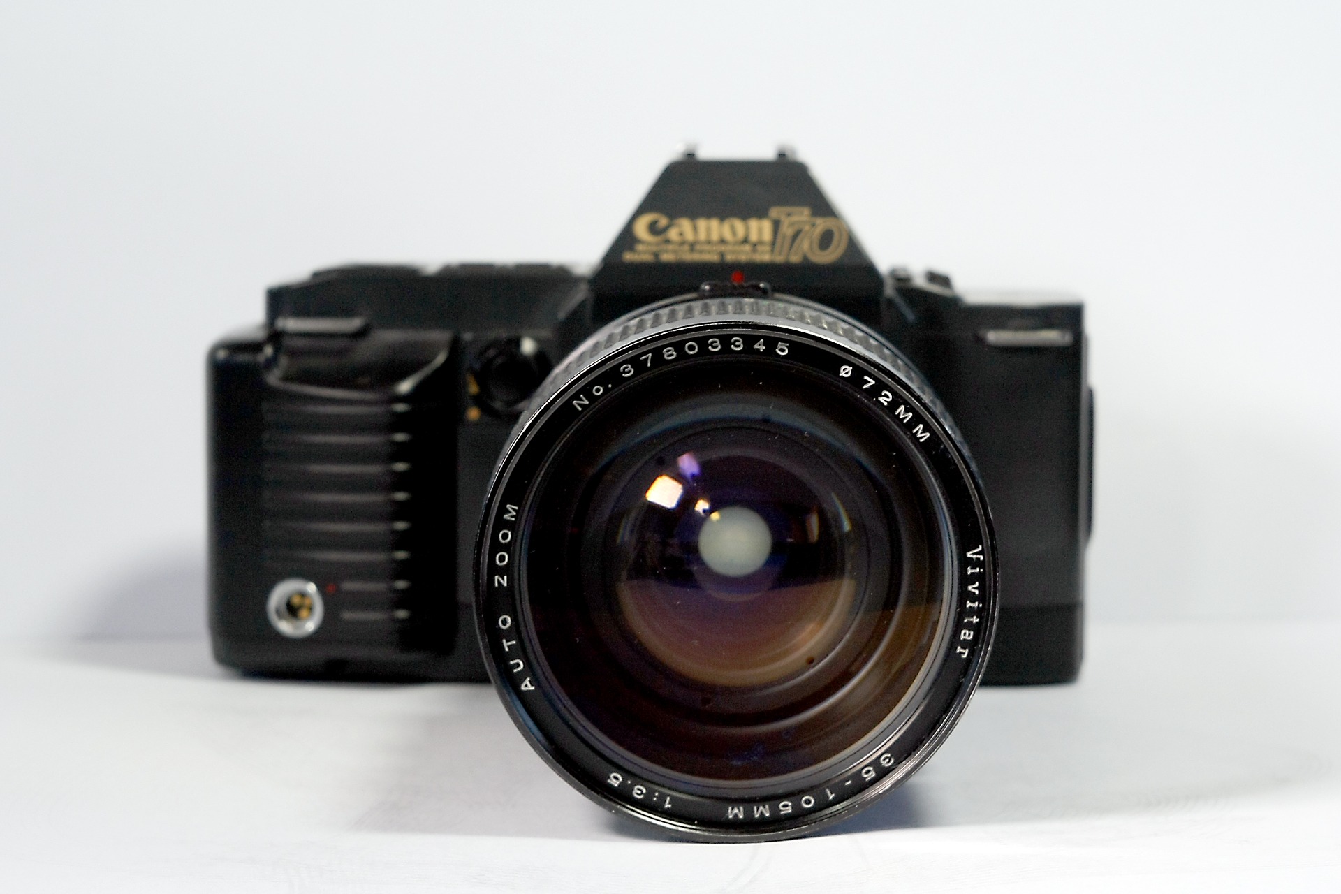 lens-3354502_1920.jpg