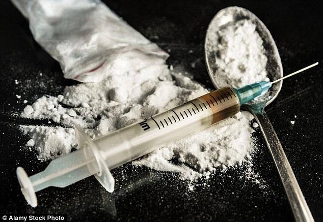 3DF750FF00000578-4282570-It_is_a_crime_to_possess_the_Class_A_drug_heroin_pictured_but_po-a-27_1488676479548.jpg