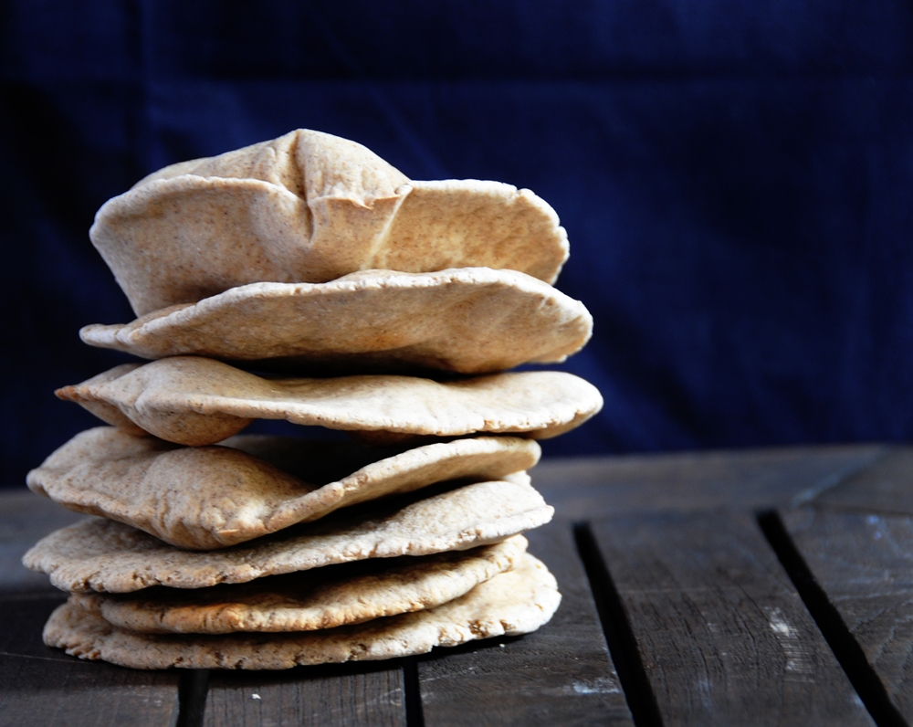 10-Of-The-Best-Street-Foods-Across-The-World-2.-Greece-Pita-Bread.jpg