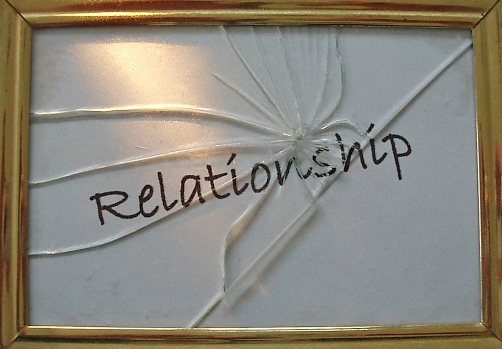 broken_relationship-Versability-Lifehack-1024x711.jpg