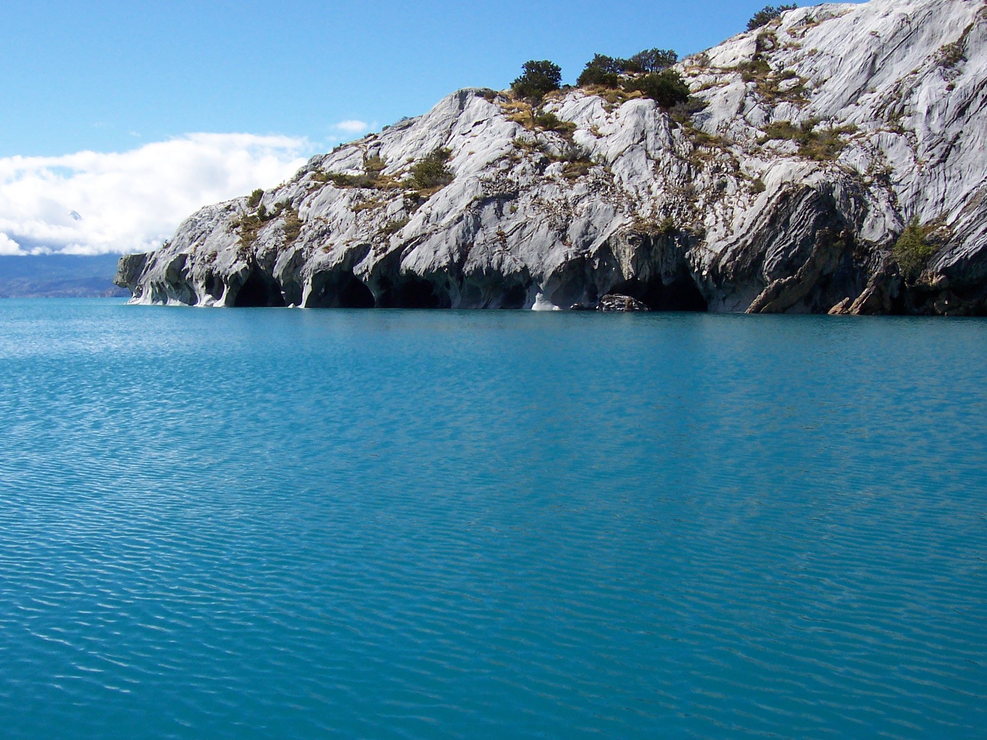 Lago_general_carrera,_Chile.JPG