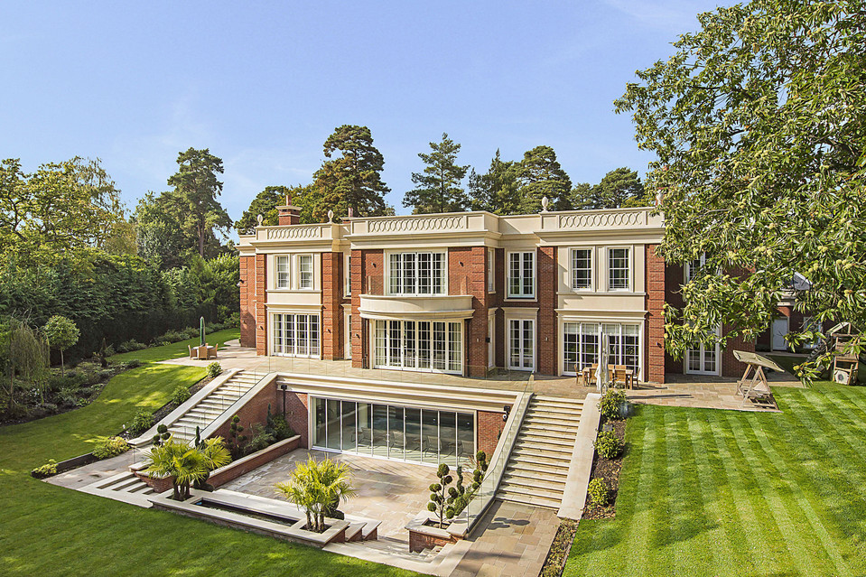 luxury-Mansion-Surrey-England.jpg