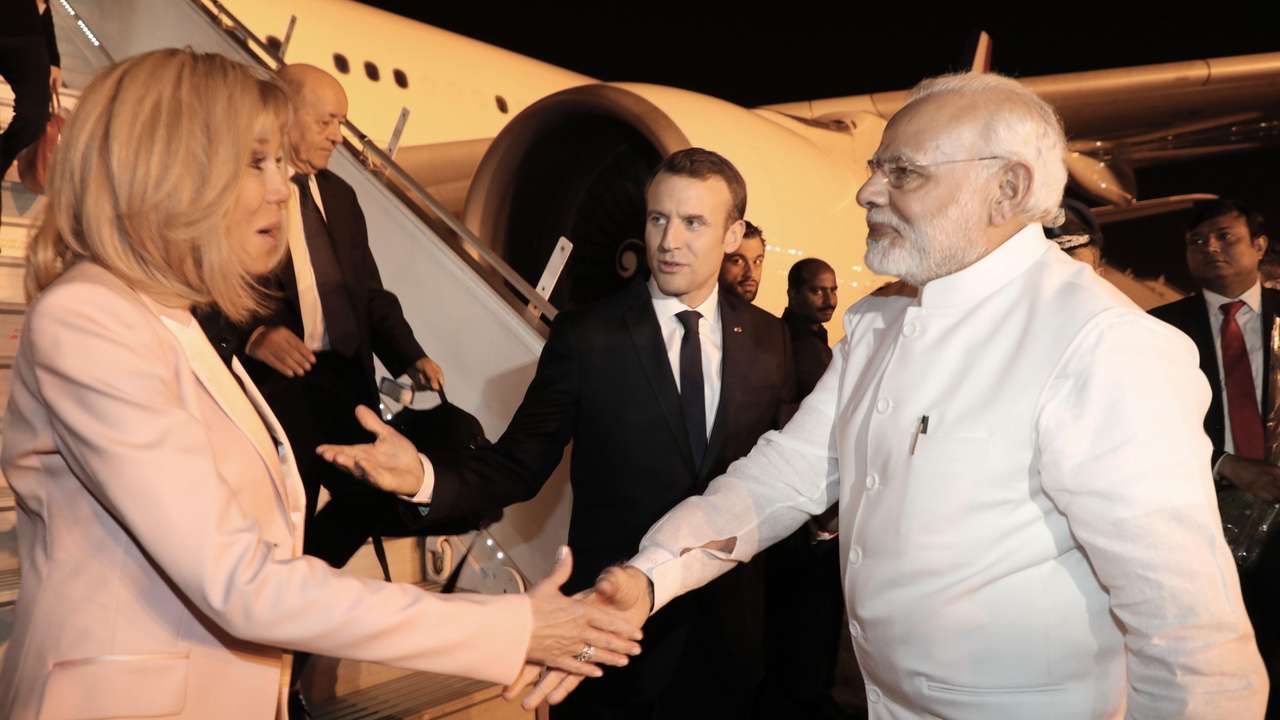 659337-macron-modi-india.jpg