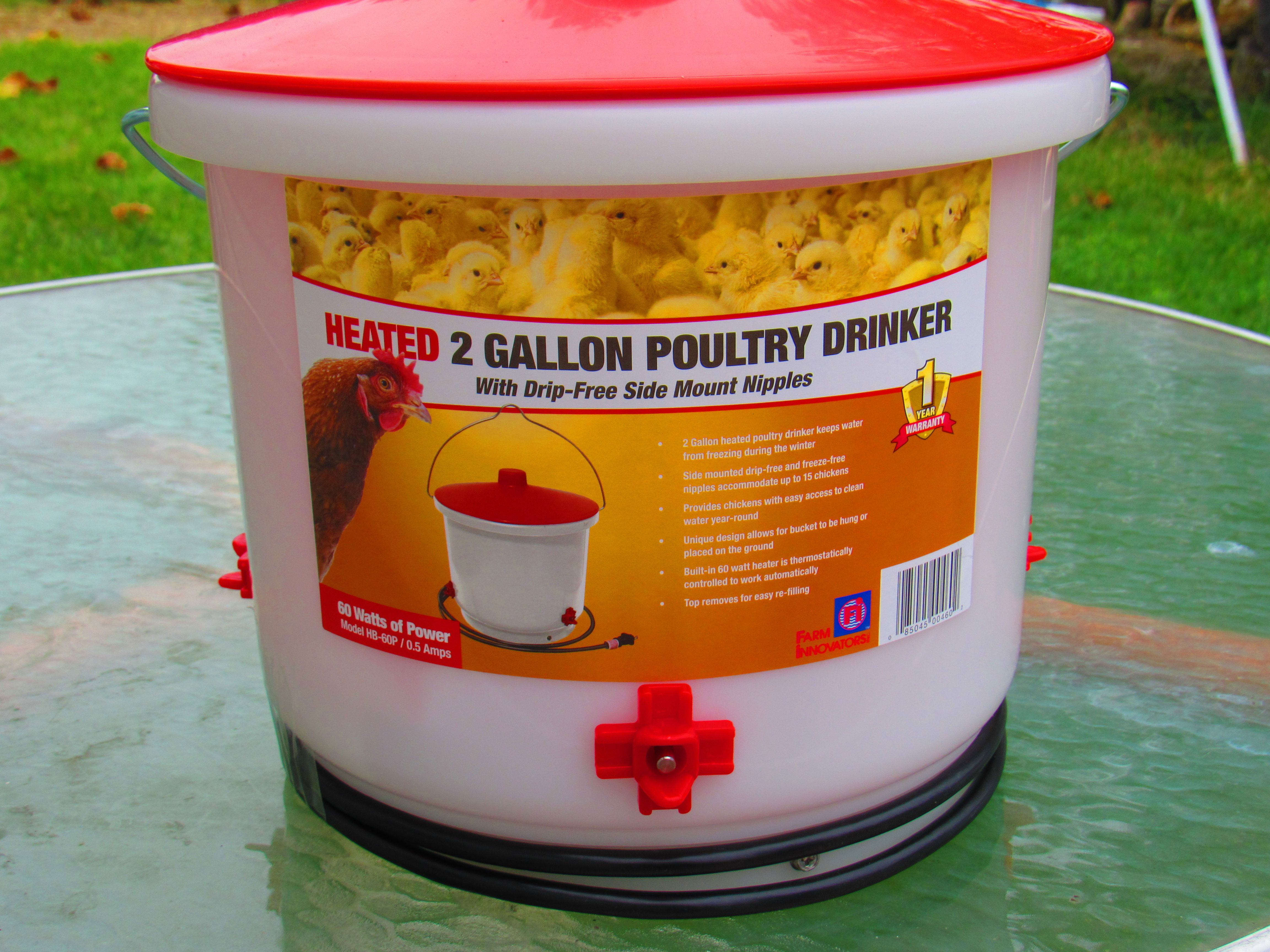 Farm Innovators Heated Plastic Bucket - 2 Gal