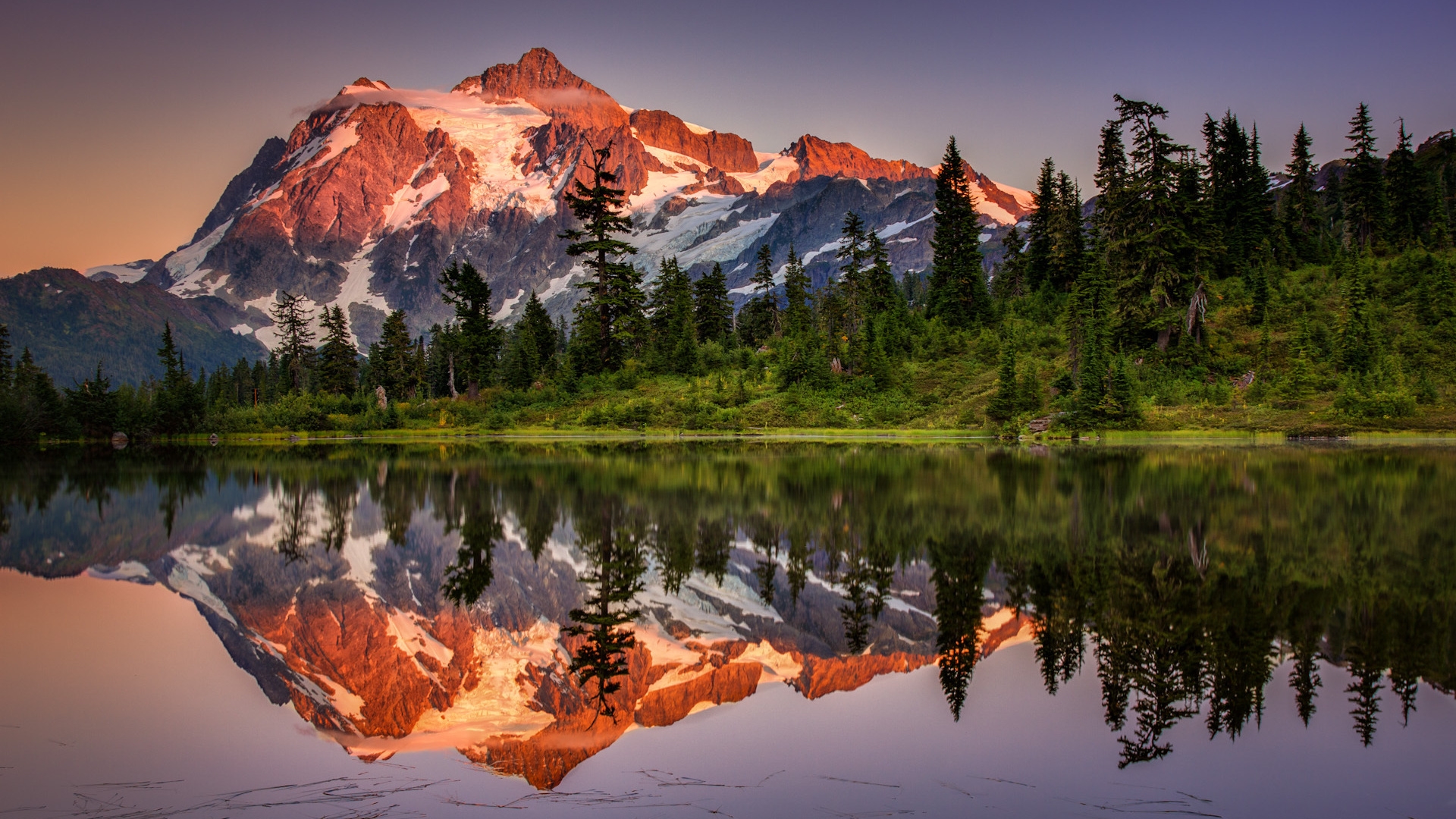 Superb-Lake-Reflection-Wallpapers.j.jpg