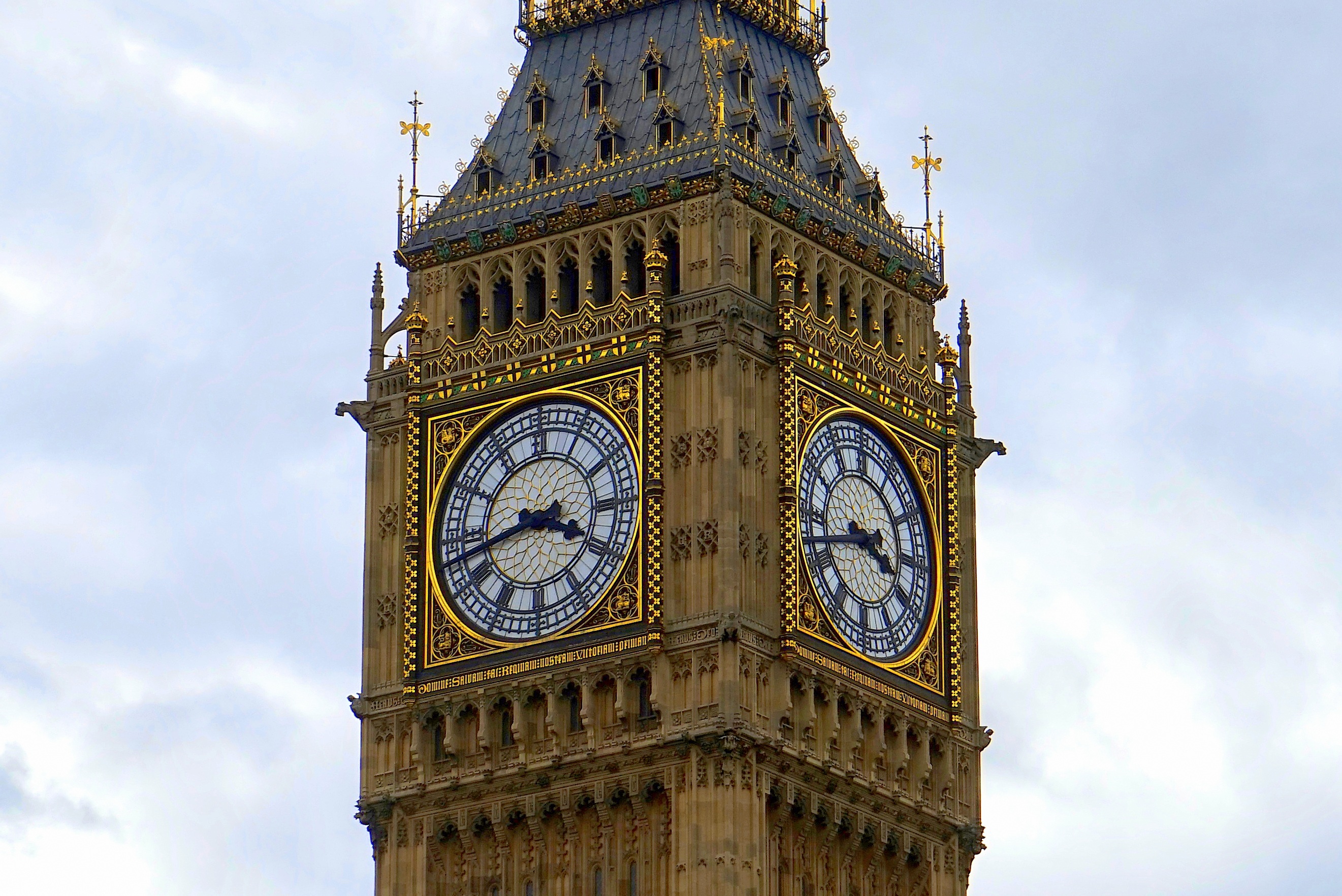 Лондон дата. Биг-Бен (башня Елизаветы). Часовая башня Биг Бен. Башня Биг Бен в Великобритании. Англия часы Биг Бен.
