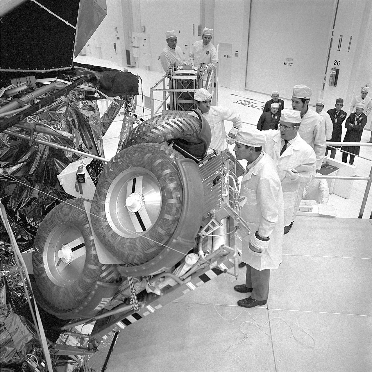 lunar_rover_nasa-2.jpg