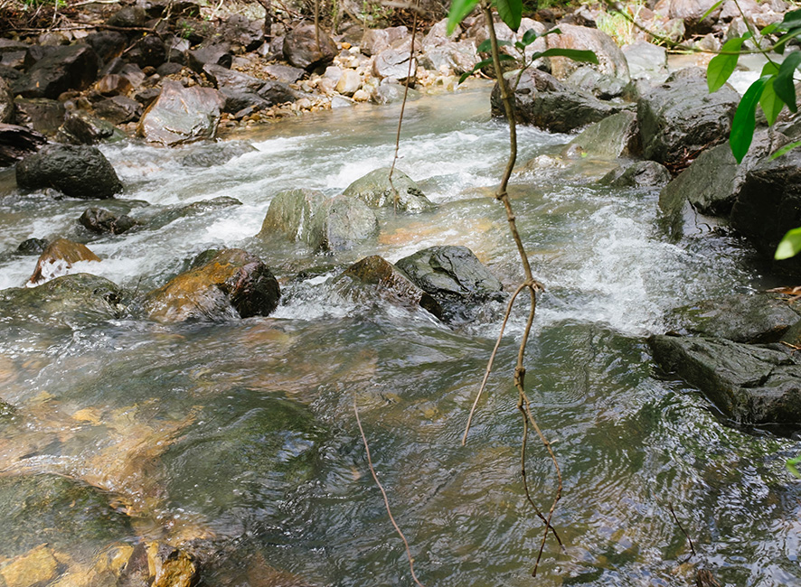waterfall9.jpg