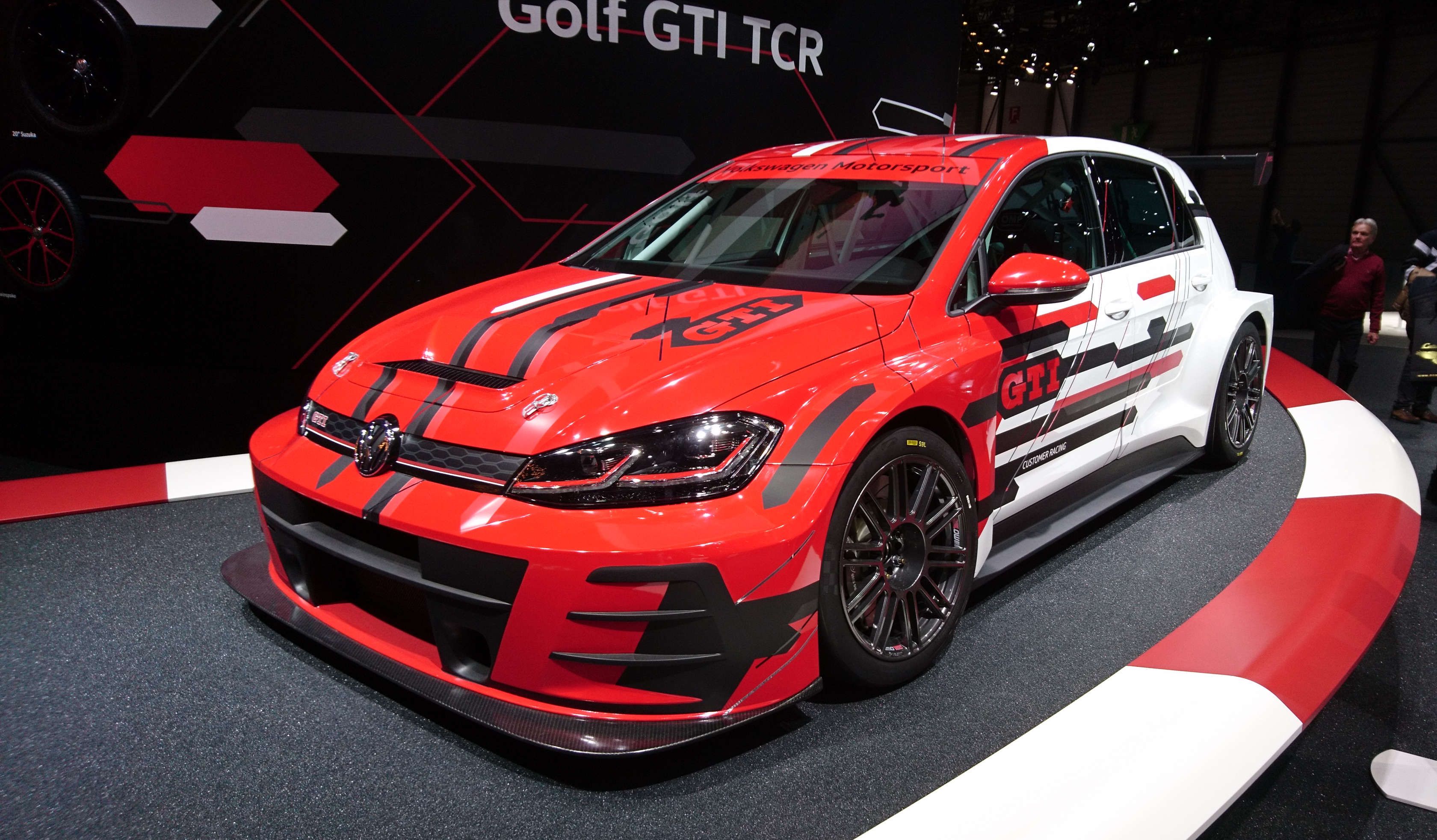 VW Golf TCR 01x.jpg